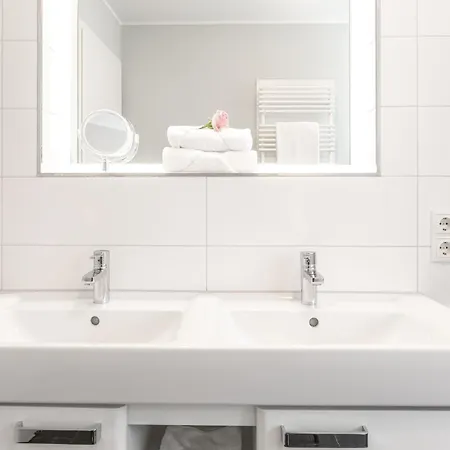 Friesenrose - Mit Wattblick * Juist